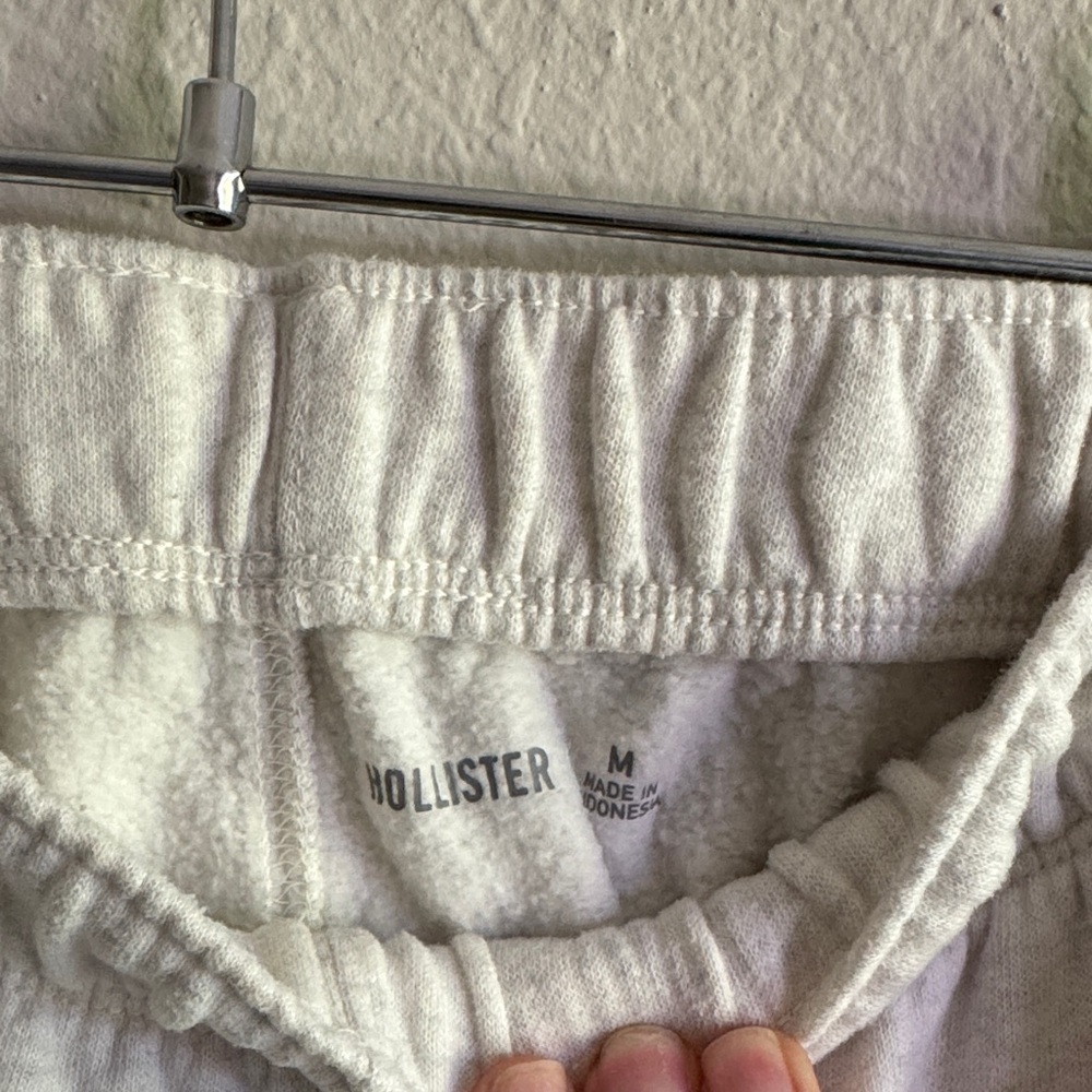 Hollister XOXO Wide Leg Sweatpants - Picture 5 of 5